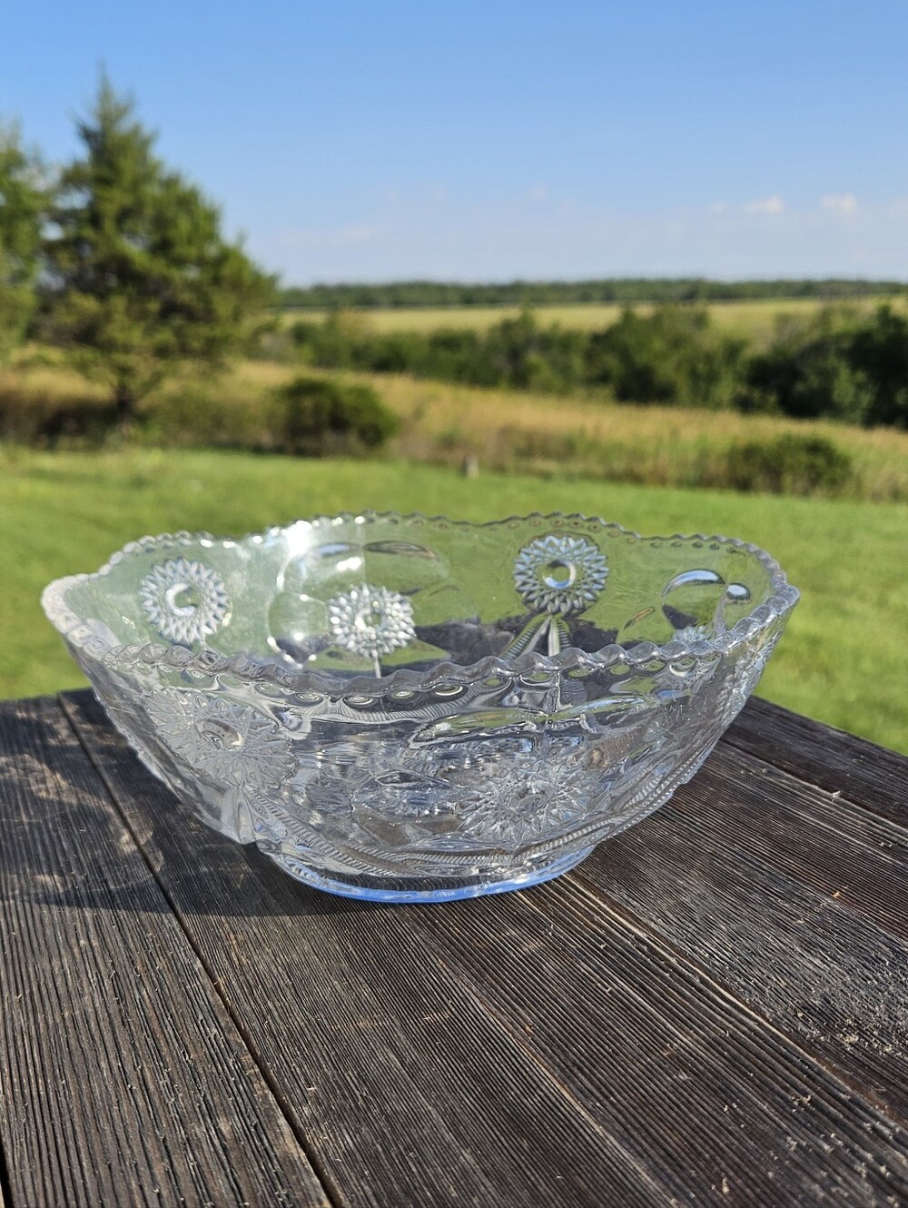 Vintage Clear Pressed Glass Serving Bowl 8" Pinwheel Starburst Scalloped Rim